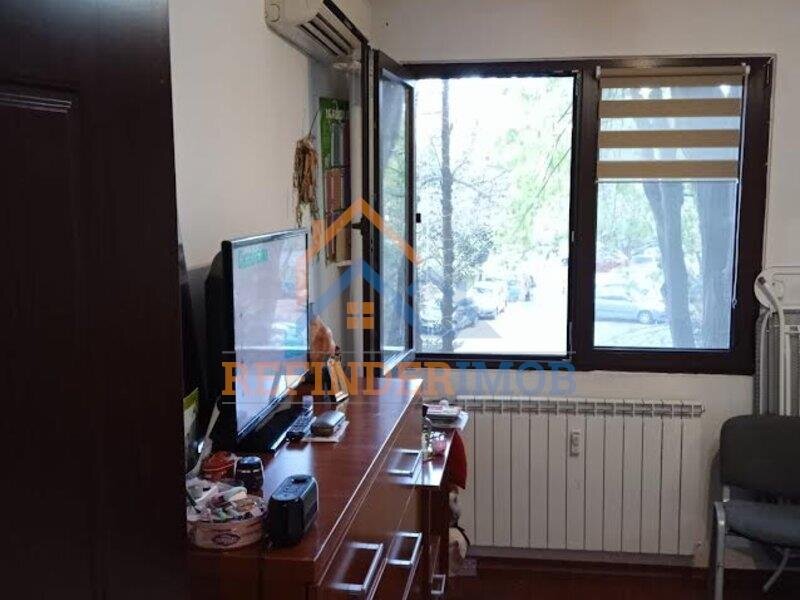 Titan Apartament de vanzare cu 2 camere, zona Titan - Parc IOR